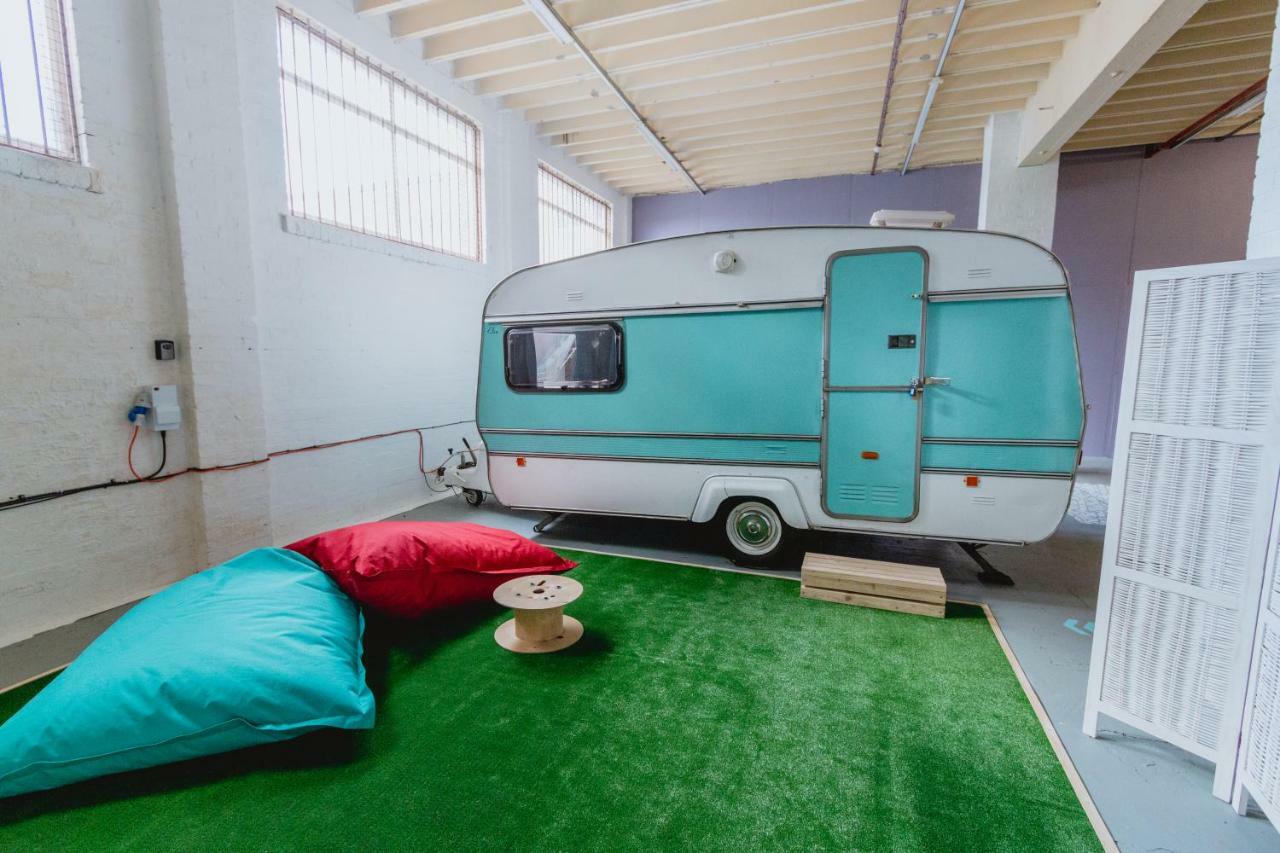 Towed Town Camping Bristol Extérieur photo